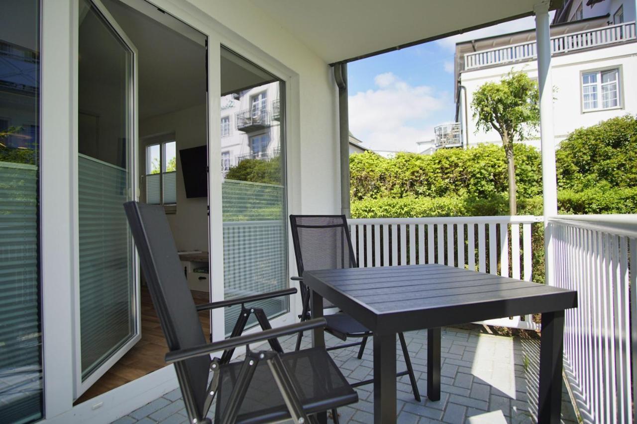 Terrasse, Gratis Nutzung Vom Ahoi Erlebnisbad Und Sauna In Sellin - Villa Karola Fewo 02 Герен Екстер'єр фото
